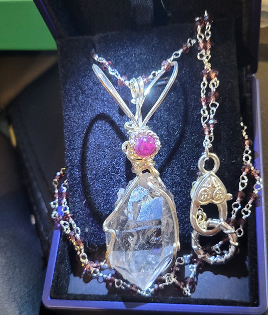 AAA 18.8g Clear Herkimer Diamond Pendant & Red Garnet Beaded Gemstone  24 inch Chain Necklace Handmade  Elegant  Delicate - Tartarian Treasures & Trinkets